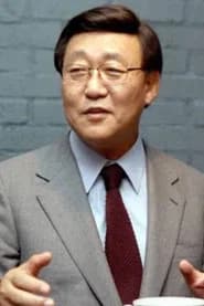 김동건