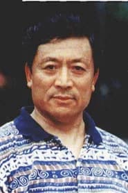 侯冠群
