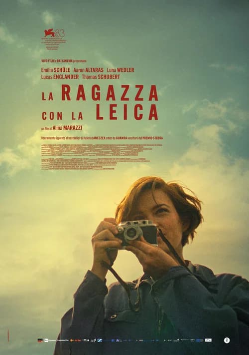 La ragazza con la Leica