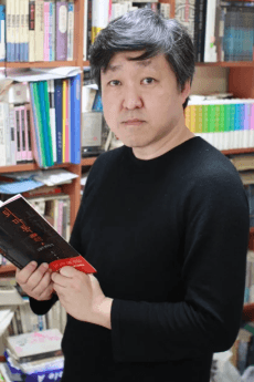U-Hyeok Lee