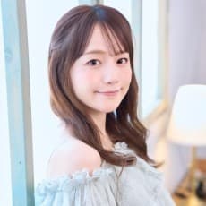 Akina Mizuhara