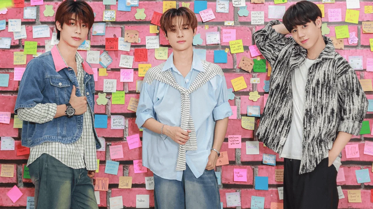 Cupid Wall – Love at Post Sight